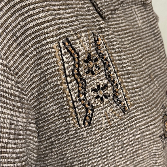 Chico's Silk Tribal Beige Patterned Blazer - Picture 4 of 5